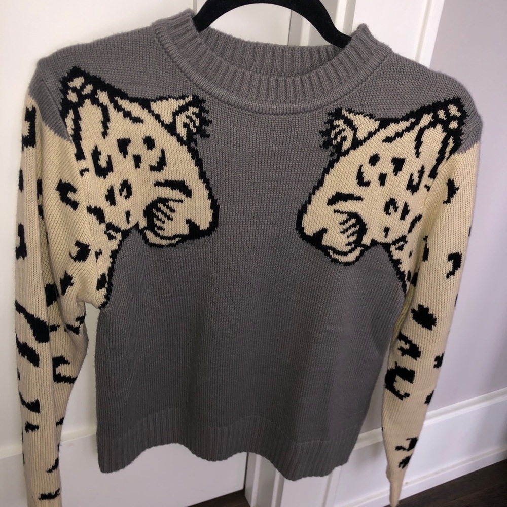 Leopard gray sweater